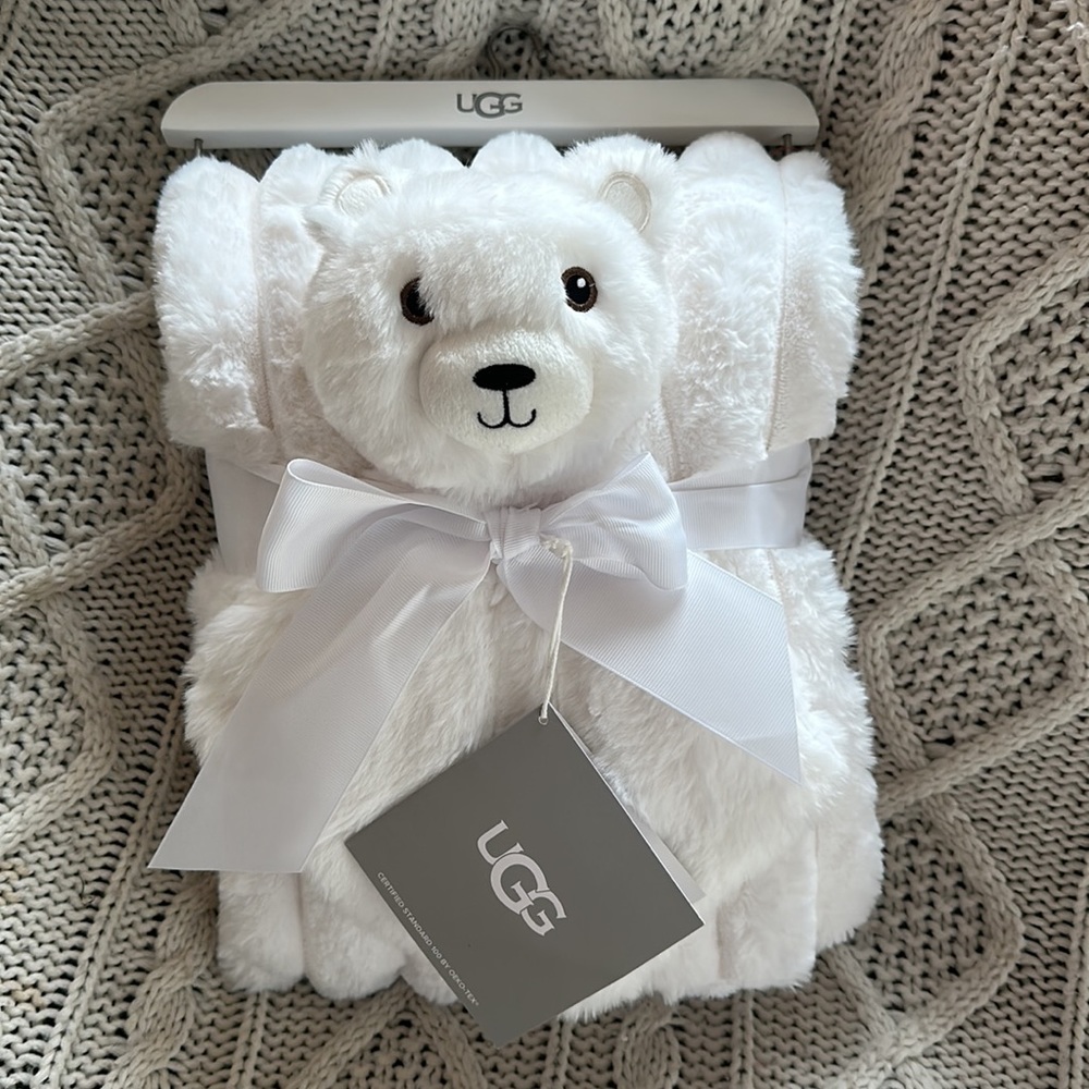 NEW UGG Dylan Blanket and Lovey Gift Set